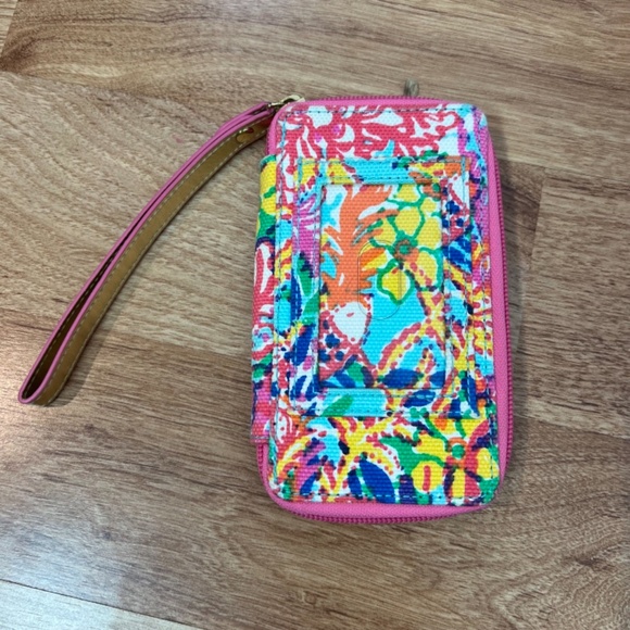 Lilly Pulitzer Colorful Pink Zip Closure Wristlet Wallet One Size - Picture 2 of 3